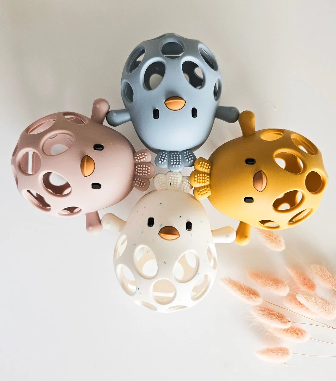 Jucarie dentitie NippleBaby,culoare roz pudrat